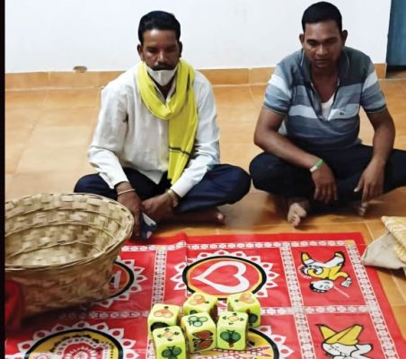 साप्ताहिक बाजार में खुडख़ुडिय़ा खेलाते ओडिशा के 2 आरोपी गिरफ्तार