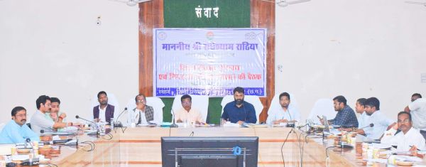 विकास कार्यों को गुणवत्ता, पारदर्शिता और समयबद्धता के साथ करें पूरा-राधेश्याम