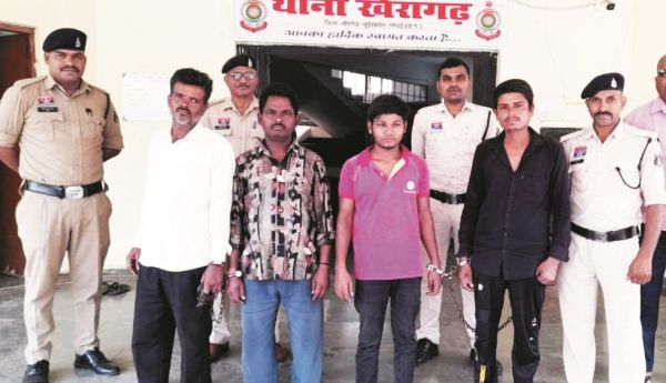मवेशी तस्करी, 4 आरोपी गिरफ्तार