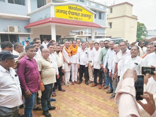 सांसद प्रतिनिधि अनिल अग्रवाल का स्वागत