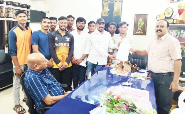एनएसयूआई ने जिला शिक्षा विभाग को सौंपा ज्ञापन