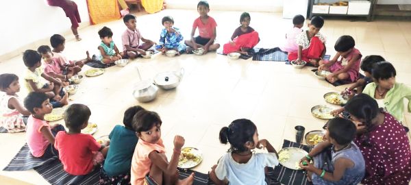 आंगनबाड़ी केंद्रों की बदली तस्वीर,  खेलते-खिलखिलाते नन्हें कदमों से संवर रहा भविष्य