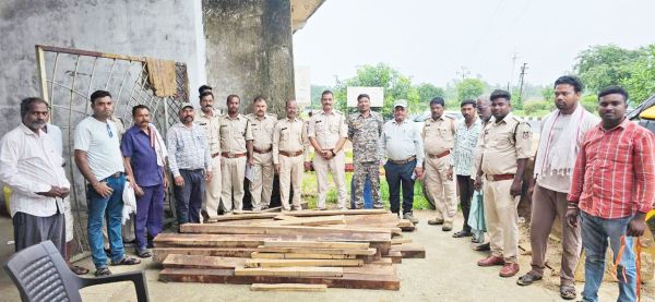 सागौन और साल की चिरान जब्त
