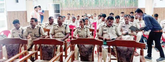 गज संकेत एप से हाथियों के लोकेशन-ट्रैकिंग पर प्रशिक्षण