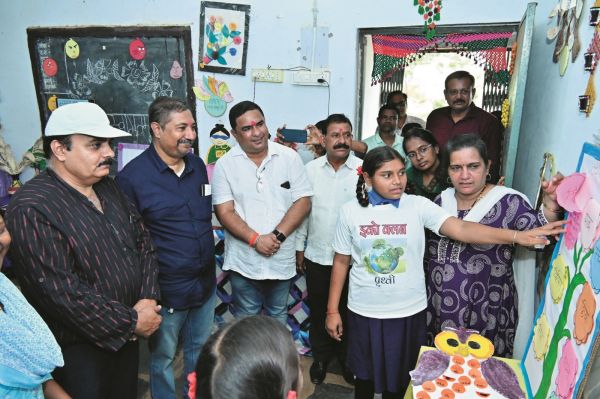 एक पेड़ मां के नाम से बघेरा स्कूल में पौधरोपण