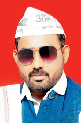 सोसायटियों में नहीं मिल रहा खाद, सरकार मौन-मोहन