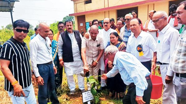 संकुल स्तरीय शाला प्रवेश उत्सव