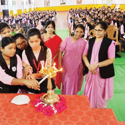 नव प्रवेशित छात्राओं के लिए इंडक्शन प्रोगाम शुरु