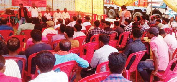 9 सूत्रीय मांग पर ठेका मजदूरों की 5 दिनी क्रमिक भूख हड़ताल शुरु