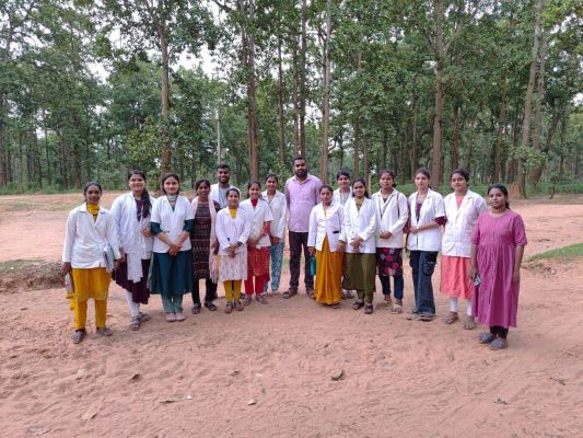 कॉलेज विद्यार्थियों ने सीतानदी अभयारण्य में किया शैक्षणिक भ्रमण