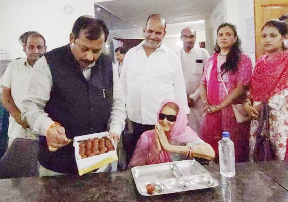 मां गोदावरी आनंद वृद्धाश्रम में सेवा का अनुपम उदाहरण देखने को मिला-सांसद बघेल