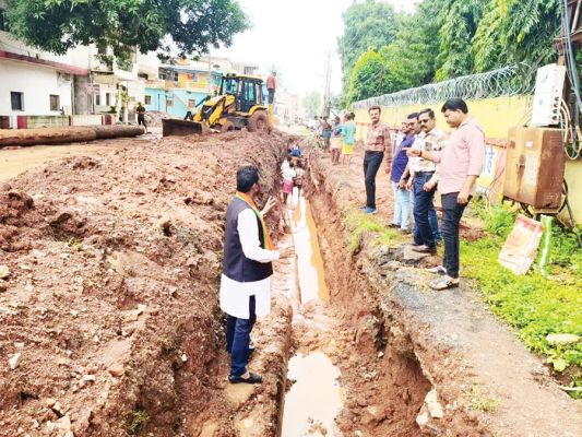 लीकेज पाइपलाइन सुधारने से पेयजल व्यवस्था में होगा सुधार- संजय पाण्डे