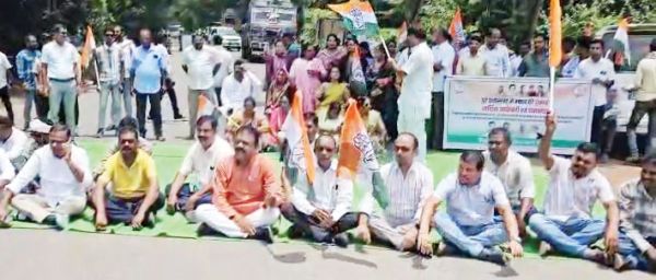 कांग्रेस ने किया चक्काजाम
