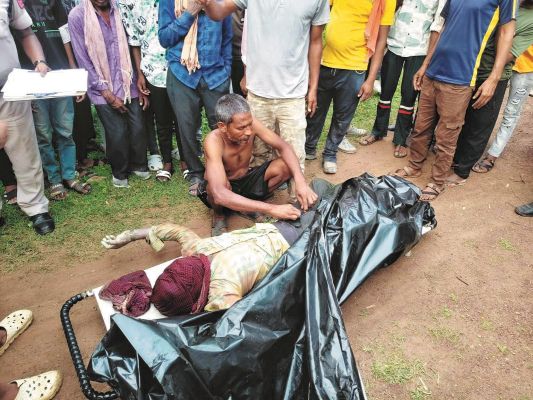 तेज बहाव में नाला पार करता युवक बहा, 24 घंटे बाद मिला शव