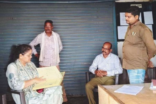 जिपं अध्यक्ष ने सेवा सहकारी समिति व राशन दुकान का निरीक्षण