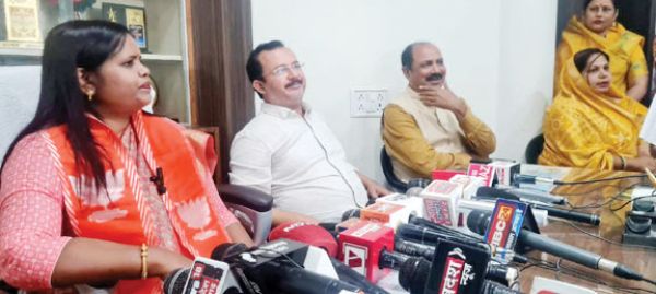 तकनीकी कारणों से किया गया है टेंडर निरस्त, विपक्ष का काम है आरोप लगाना- महापौर