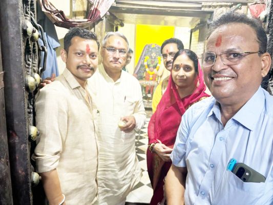पदभार संभालने से पहले संदीप शर्मा ने राजीव लोचन मंदिर में की पूजा-अर्चना