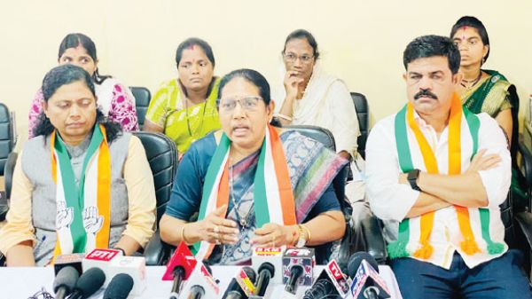 कांग्रेस जांच समिति पहुंचीं भोपालपटनम