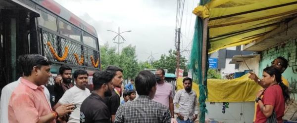 सड़क पर कचरा फैलाया तो लगेगा जुर्माना, स्वच्छता पेट्रोलिंग टीम एक्शन में