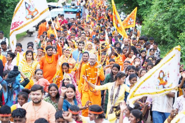 टोलाघाट में 31 हजार भक्तों ने किया एक मु_ी दान भगवान शंकर के नाम से महाप्रसादी