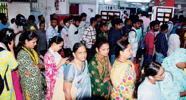 डाकघरों में रजिस्ट्री बंद, महंगे स्पीड पोस्ट से ही पार्सल भेज सकेंगेे
