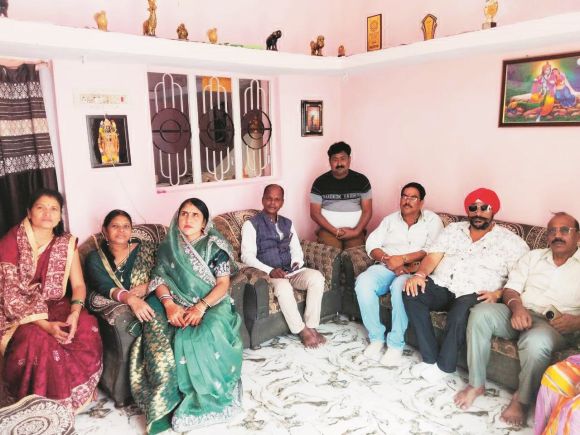 भाजपाइयों ने मन की बात सुनी