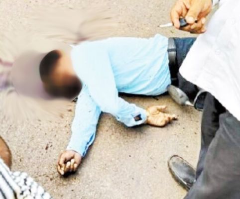 सडक़ पर शिक्षक की लाश मिली, हत्या की आशंका