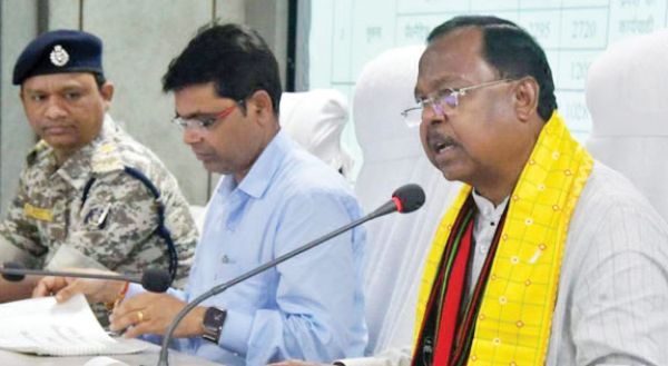लापरवाह अधीक्षकों को हटाएं - रामविचार नेताम