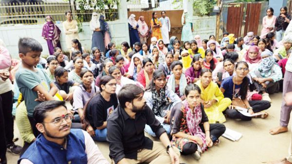 परीक्षा परिणाम में गड़बड़ी का आरोप,  विद्यार्थियों को मिला शून्य अंक