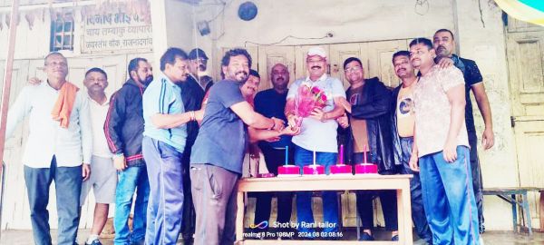 पूर्व महापौर डाकलिया ने सादगी से मनाया जन्मदिन, खेल जगत से भी मिली बधाई