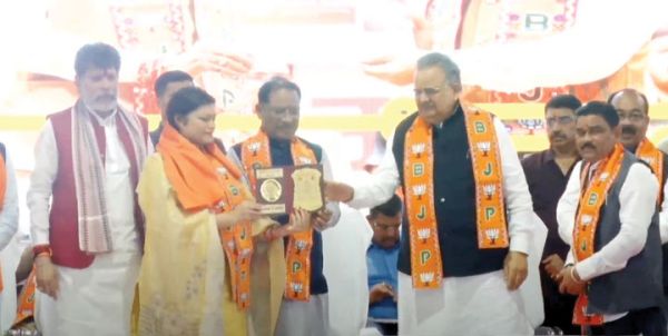 सर्वाधिक सदस्य बनाने वाले 242 भाजपा नेता सम्मानित