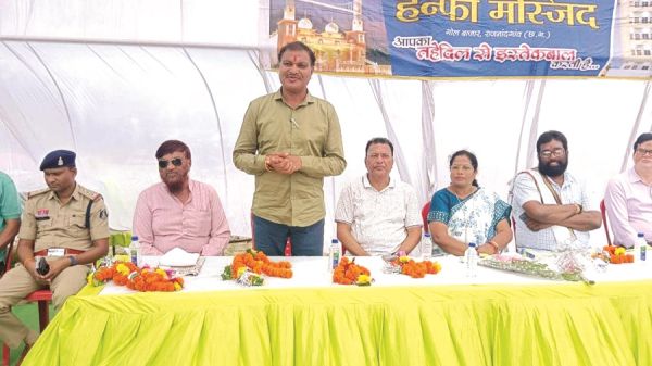 वृक्षारोपण अभियान का हर समाज कर रहा अनुशरण - महापौर