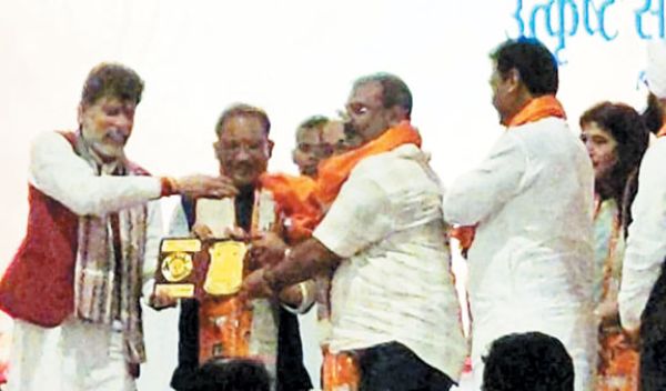 विकास सिंह ठाकुर को सदस्यता श्री सम्मान