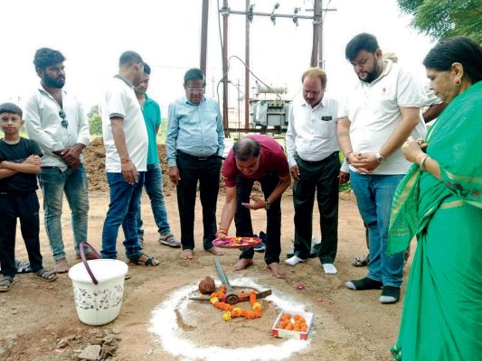 महापौर ने किया भूमिपूजन