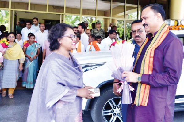 स्वास्थ्य मंत्री जायसवाल के कोंडागांव पहुंचने पर स्वागत