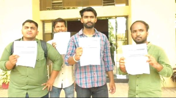 शंकराचार्य कॉलेज में जब पेट्रोल लेकर पहुंचा छात्र