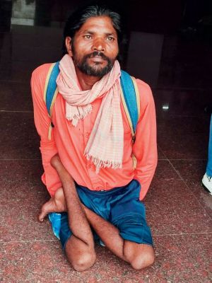 80 फीसदी दिव्यांग, फिर भी योजनाओं का नहीं मिल रहा लाभ, 11 साल से दफ्तरों के चक्कर