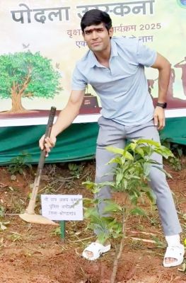 कोंडागांव में पोदल उरस्कना वृक्षारोपण कार्यक्रम