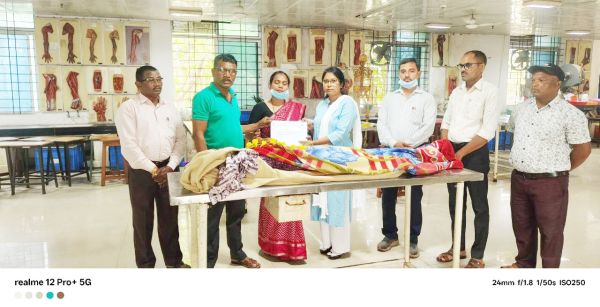 रक्षाबंधन ने दूसरे दिन बहन की मौत,भाई  ने शव मेकाज को दान कर निभाया फर्ज