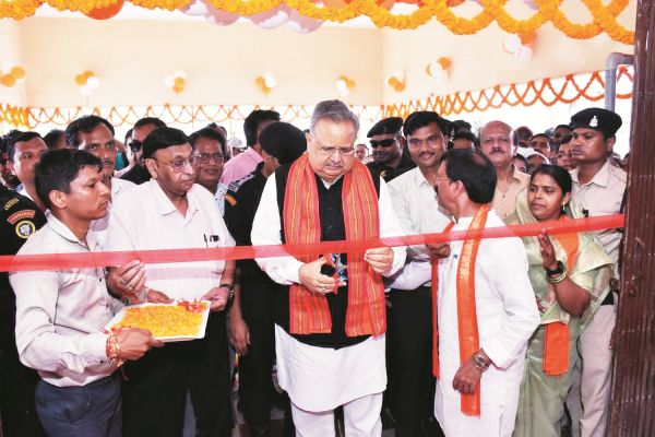 औद्योगिक क्षेत्र में युवाओं को मिल  रहे रोजगार के नए अवसर - रमन