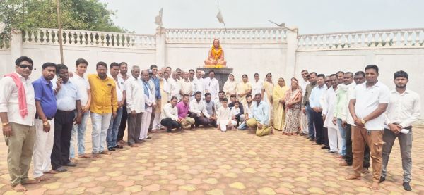 सर्व समाज ने मिनीमाता के कार्यों को किया याद