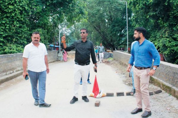 कलेक्टर ने रेंजरपारा पुल का कराया सुदृढ़ीकरण और सौंदर्यीकरण