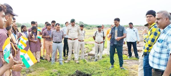जल-जंगल व तिरंगा यात्रा से एकता और पर्यावरण संरक्षण का संदेश