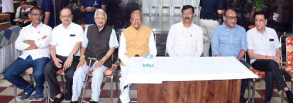 मेकाहारा अस्पताल के पास मंगल भवन में फिजियोथेरेपी केंद्र शुरू