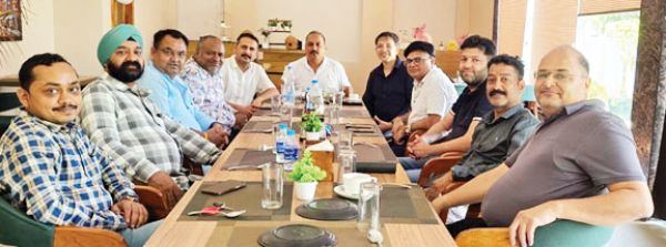 कैट सरगुजा की कार्यकारिणी बैठक, कारोबारियों के हित में कई निर्णय