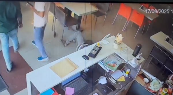 होटल पहुंचा प्रौढ़ कुर्सी पर बैठने से पहले गिरा, हार्ट फेल से हुई मौत