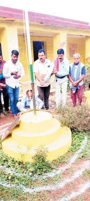 मोटीयारीडीह में स्वतंत्रता दिवस हर्षोल्लास के साथ मनाया