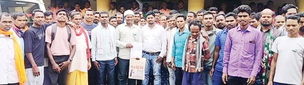 धनपुर के ग्रामीणों ने तहसील कार्यालय में लगाई गुहार, अलग देव सीमा की मांग