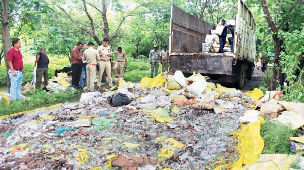 257 प्रकरणों में जब्त शराब नष्ट, देशी व विदेशी शराब व बीयर भी शामिल