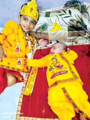 जन्माष्टमी पर झाड़े धनगर महिला समाज की कृष्ण सज्जा  प्रतियोगिता